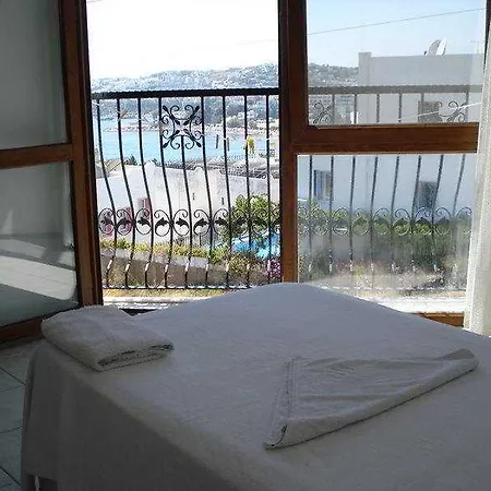 Hotel Ayhan And 2*